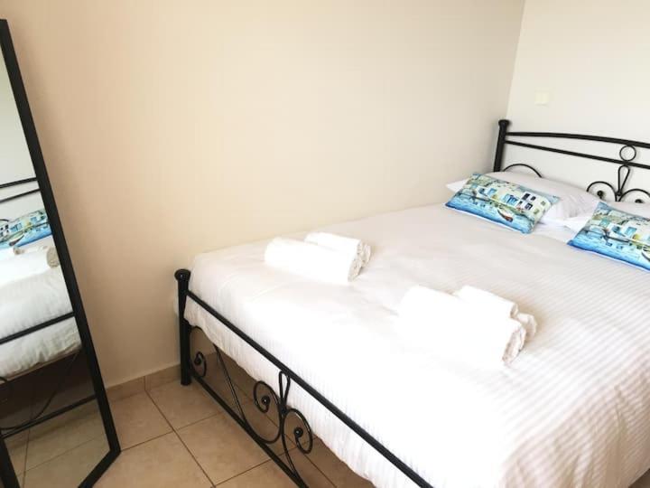 Koumpe Blue Sea View Apartment Ретимно Экстерьер фото