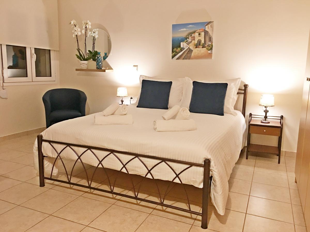 Koumpe Blue Sea View Apartment Ретимно Экстерьер фото